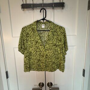 Abound Women's Green Floral Button Up Short Sleeve Boxy Top Camp Shirt Size S